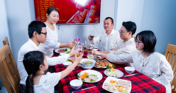 GOM GÓP VỐN rồi không biết kinh doanh thực phẩm ăn liền gì? Gia Truyền Food sẽ giúp bạn !