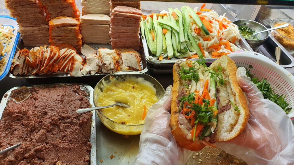 kinh doanh bánh mì giò lụa